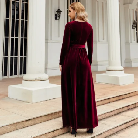 Robe Longue Velours pour Femme : Élégance et Confort Réunis pour Toutes les Occasions
