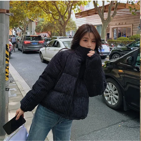 Restez au chaud avec style : la doudoune velours côtelé femme, un incontournable de l’hiver