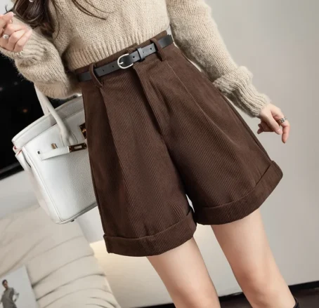 Un short velours côtelé femme qui allie style et confort