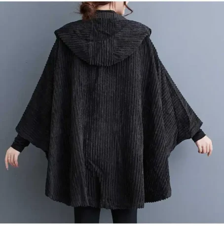 Enveloppez-vous de douceur et d'élégance avec ce manteau velours côtelé femme ultra-tendance