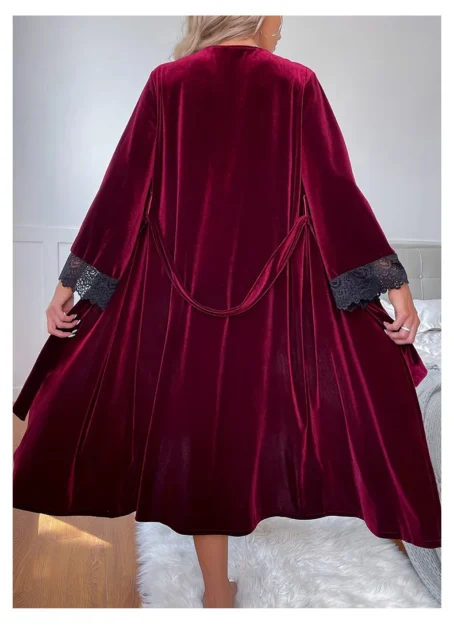 Enveloppez-vous de douceur avec cette robe de chambre femme velours luxe