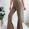 Un pantalon velours camel femme qui sublime votre silhouette avec confort et style !