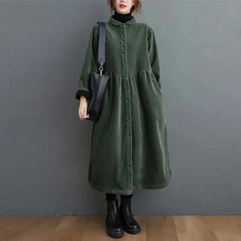 Un manteau long velours côtelé femme, chic et ultra confortable pour un style élégant en toute saison