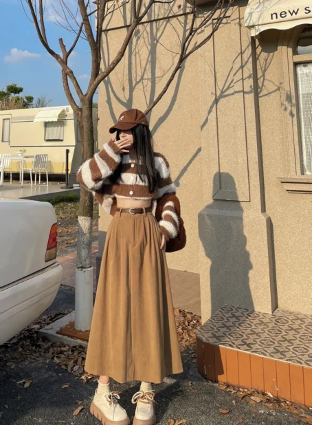 Une jupe longue velours côtelé qui allie style et confort