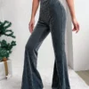 Pantalon velours gris femme : un style chic et confortable pour toutes les occasions