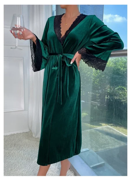 Enveloppez-vous de douceur avec cette robe de chambre femme velours luxe