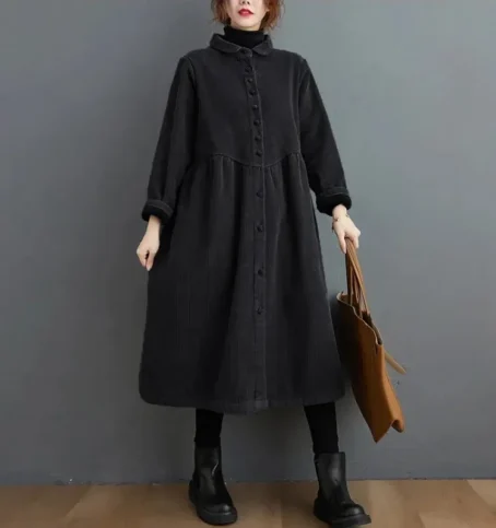 Un manteau long velours côtelé femme, chic et ultra confortable pour un style élégant en toute saison