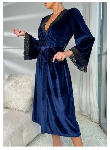 Enveloppez-vous de douceur avec cette robe de chambre femme velours luxe