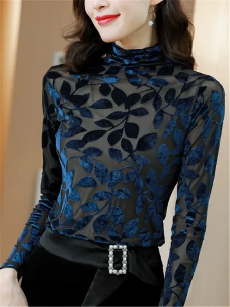 Un haut velours chic et doux pour un look élégant en toute saison