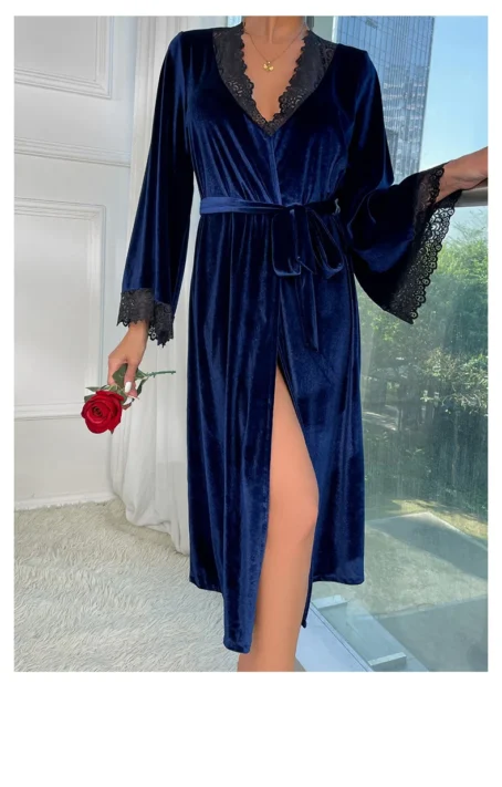 Enveloppez-vous de douceur avec cette robe de chambre femme velours luxe