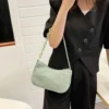 Élégance et douceur : le sac à main velours côtelé qui sublime votre style