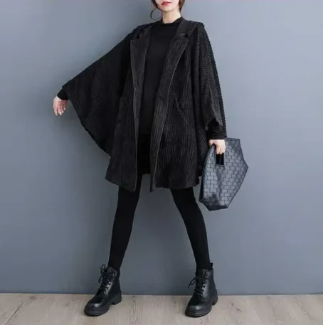 Enveloppez-vous de douceur et d'élégance avec ce manteau velours côtelé femme ultra-tendance