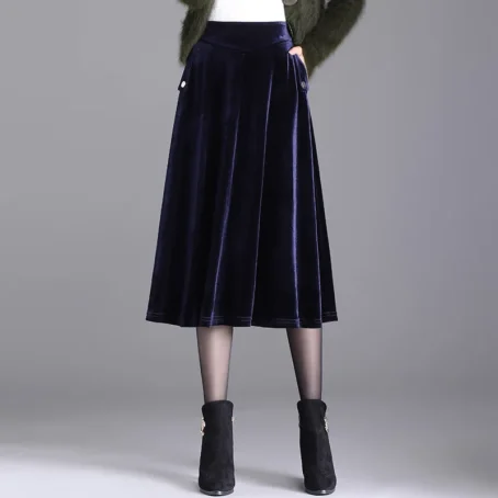 Élégance et douceur réunies : la jupe velours mi-longue pour un style chic et confortable au quotidien !