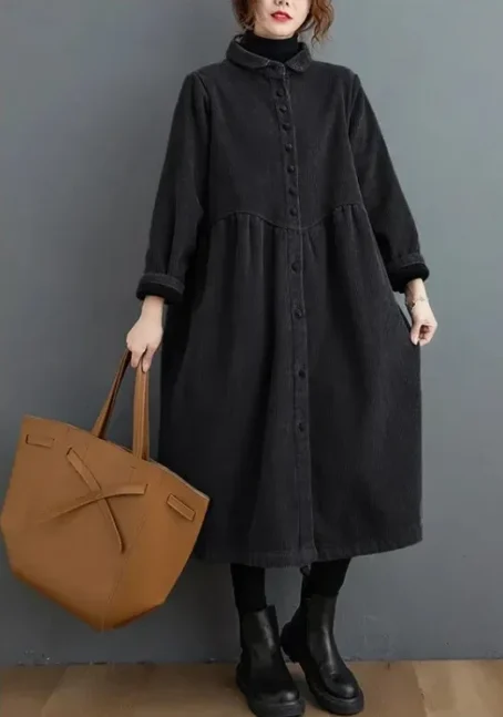 Un manteau long velours côtelé femme, chic et ultra confortable pour un style élégant en toute saison